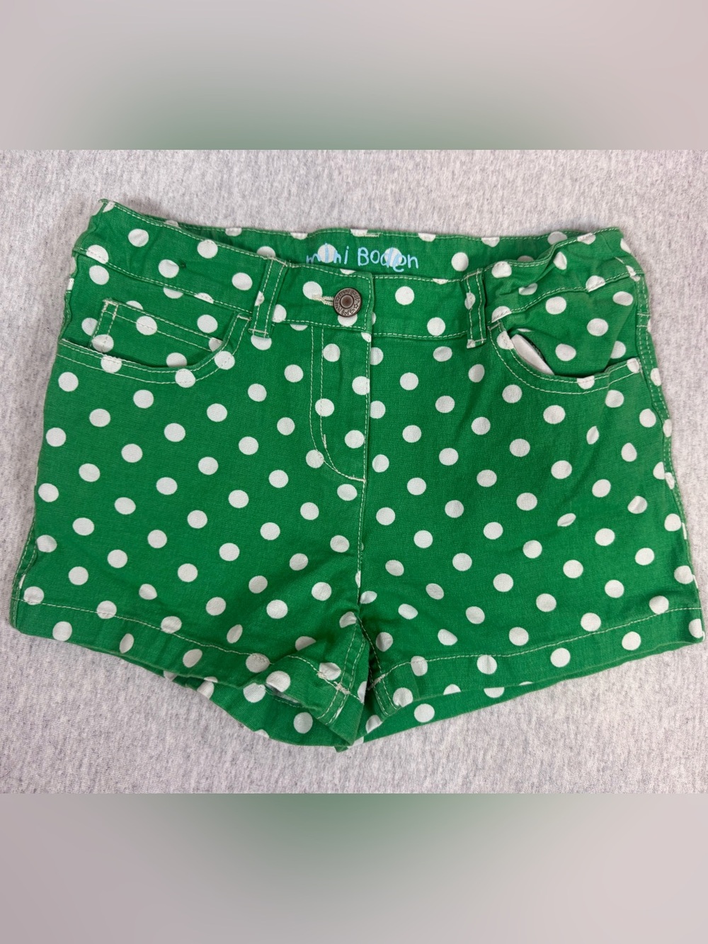 Mini Boden Girls Polka Dot Chino Shorts Green/White - Size 10Y